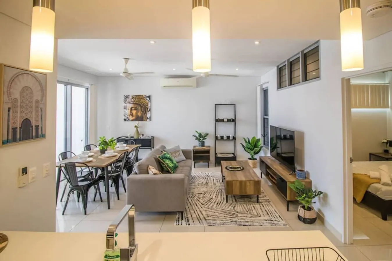 Zen Central CBD ~ 3BR apt in Darwin City 8