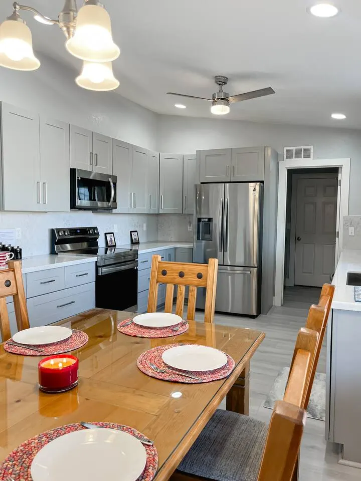 Havasu Escape Sleeps 8 Parking 11
