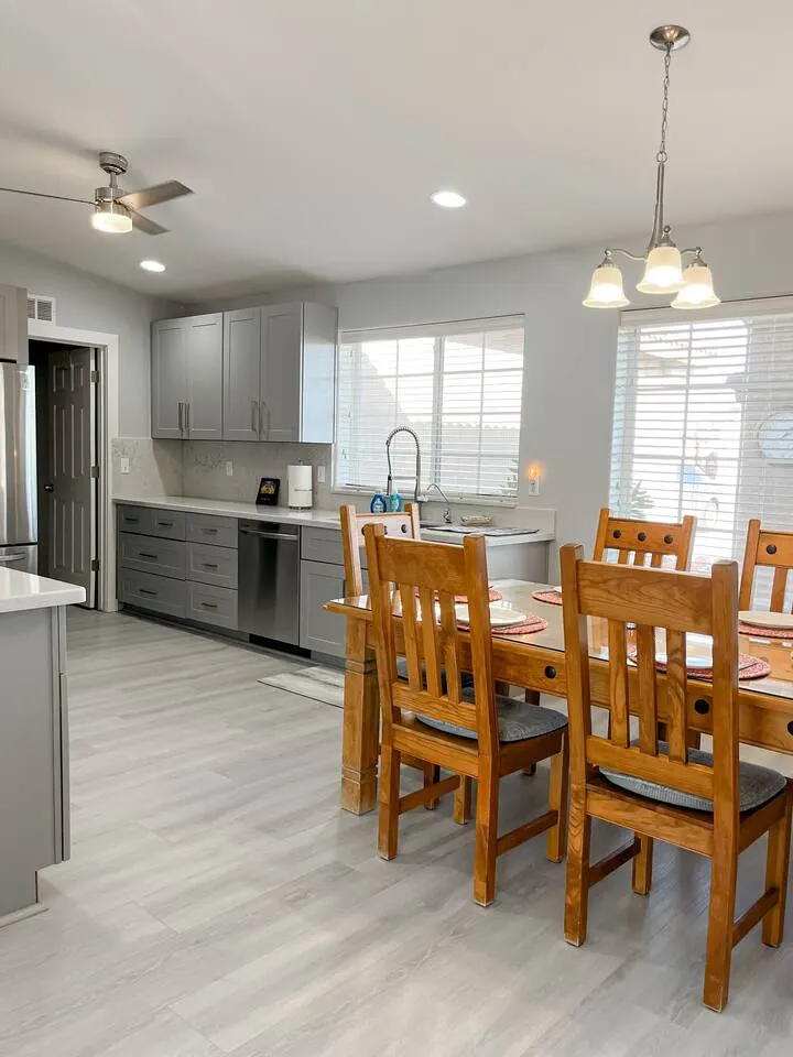 Havasu Escape Sleeps 8 Parking 12