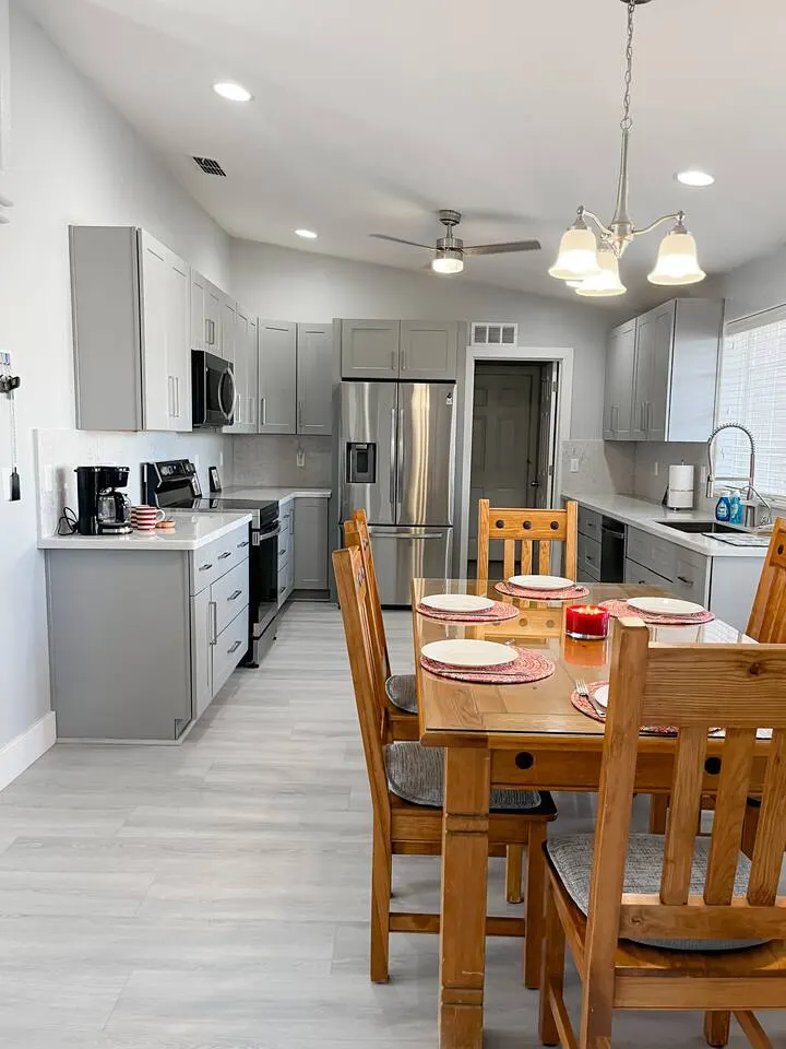 Havasu Escape Sleeps 8 Parking 13