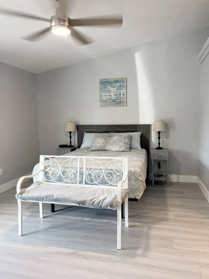 Havasu Escape Sleeps 8 Parking 17