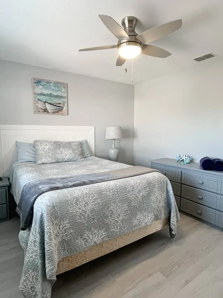 Havasu Escape | Sleeps 8 | Parking — photo 5