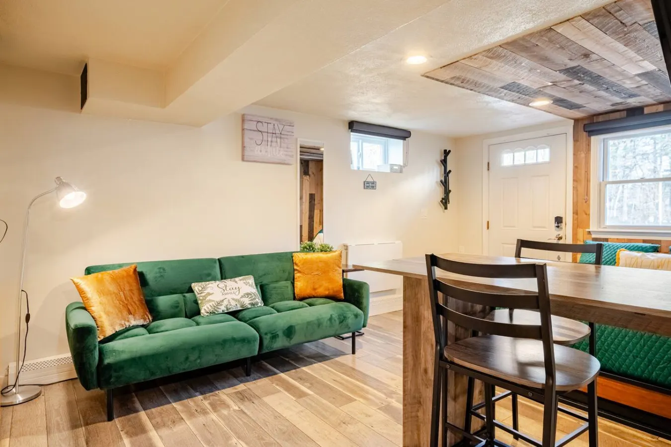 Stay a While, Studio Apartment-Pet Friendly