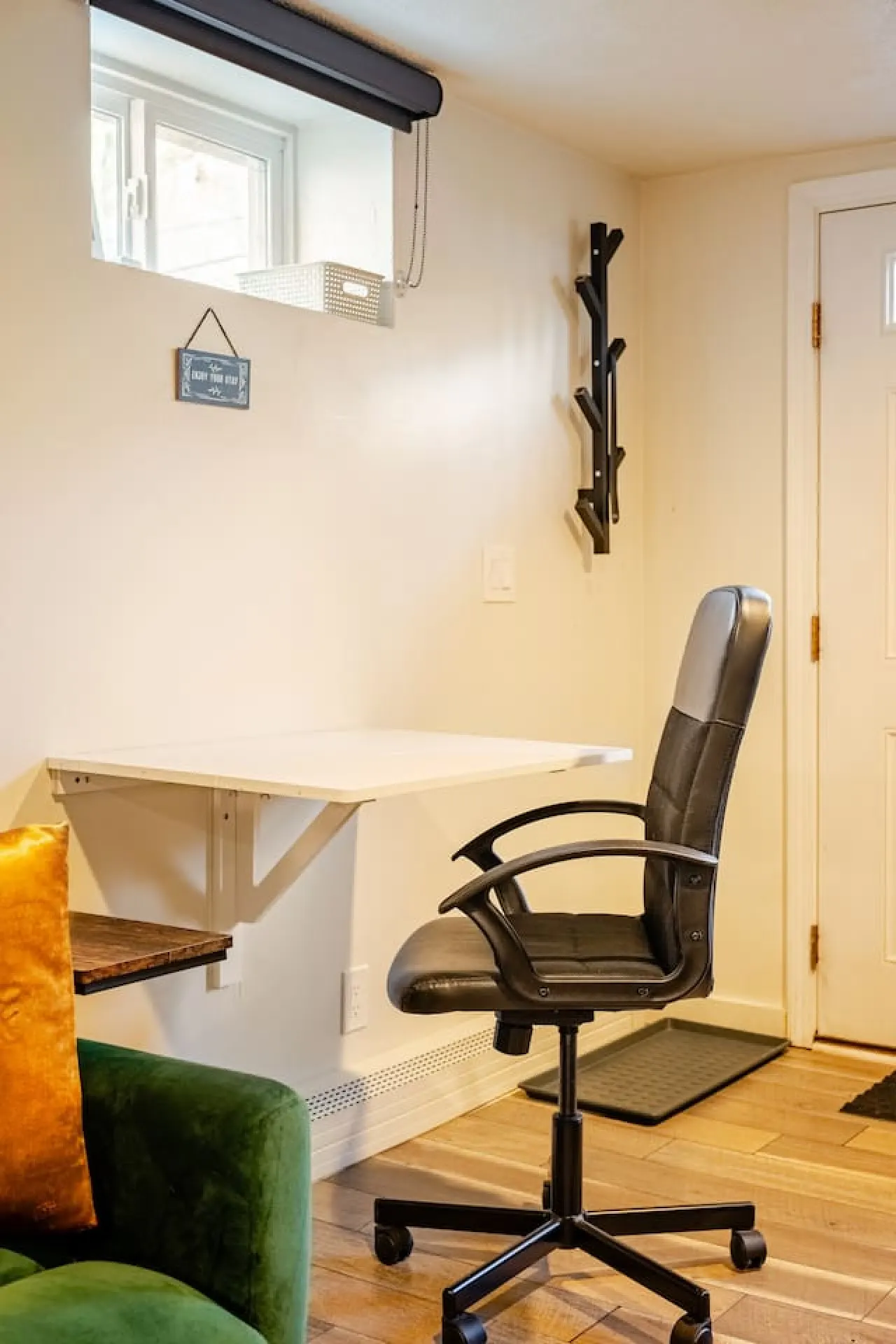 Stay a While, Studio Apartment-Pet Friendly 9