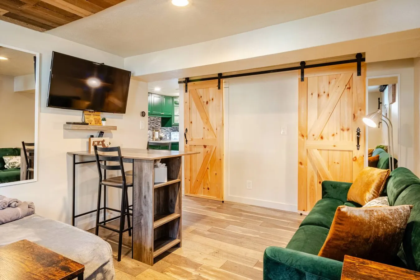 Stay a While, Studio Apartment-Pet Friendly 7