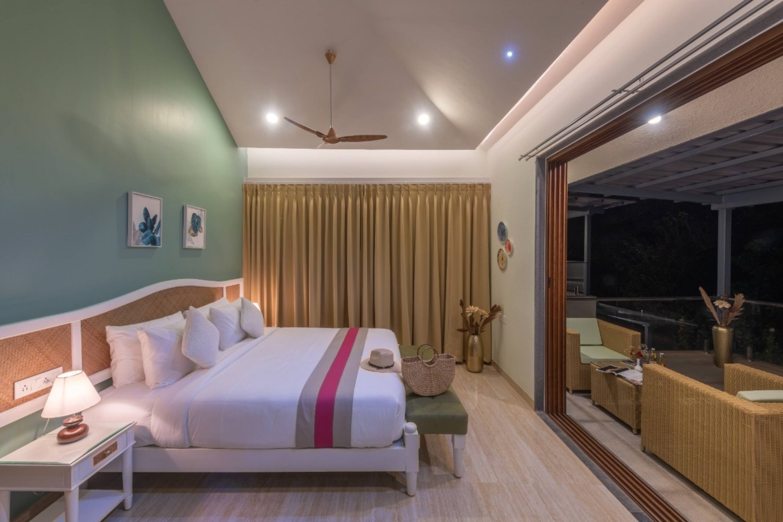 4BR | Private Pool | Jacuzzi | Siolim — photo 4