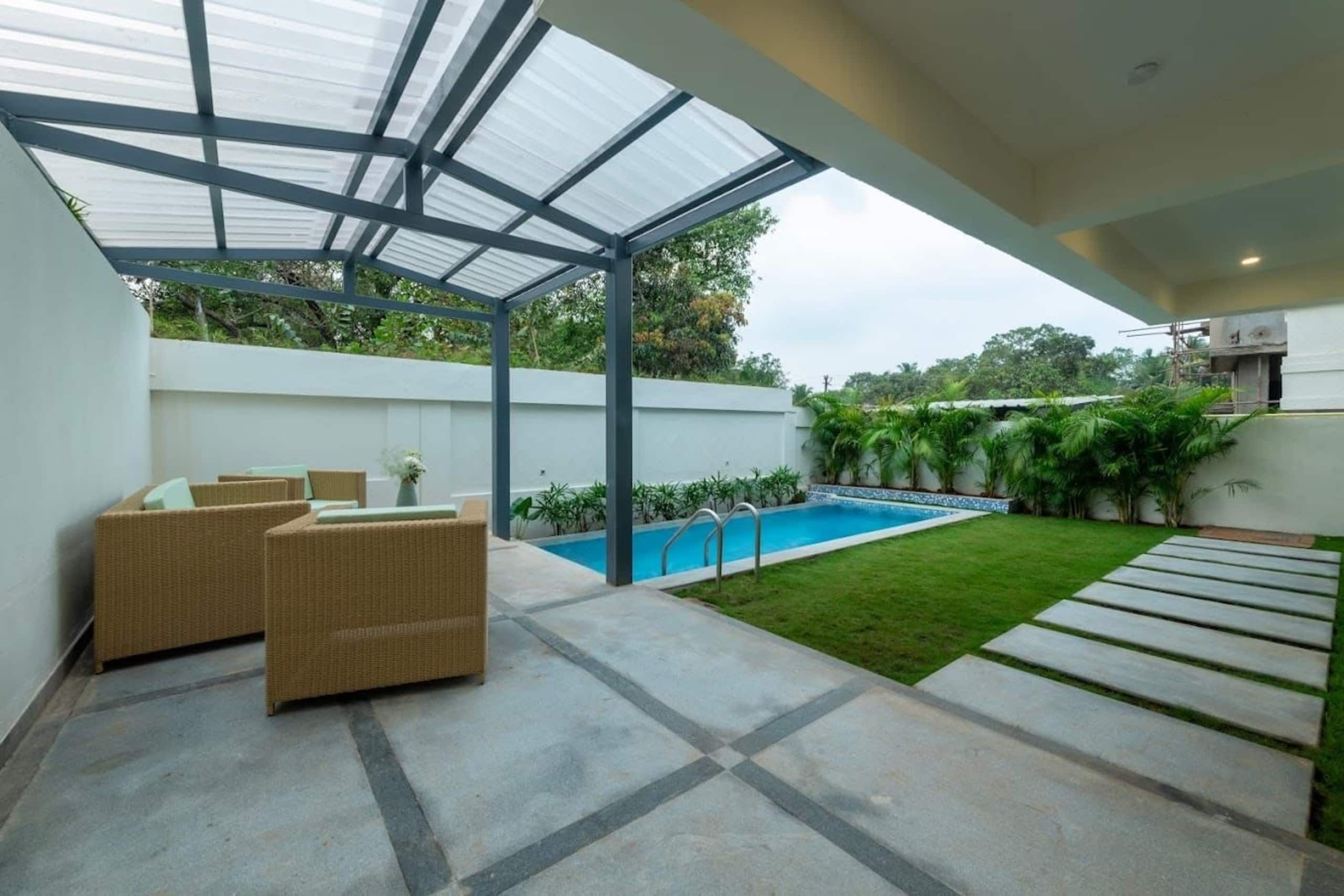 4BR | Private Pool | Jacuzzi | Siolim — photo 3