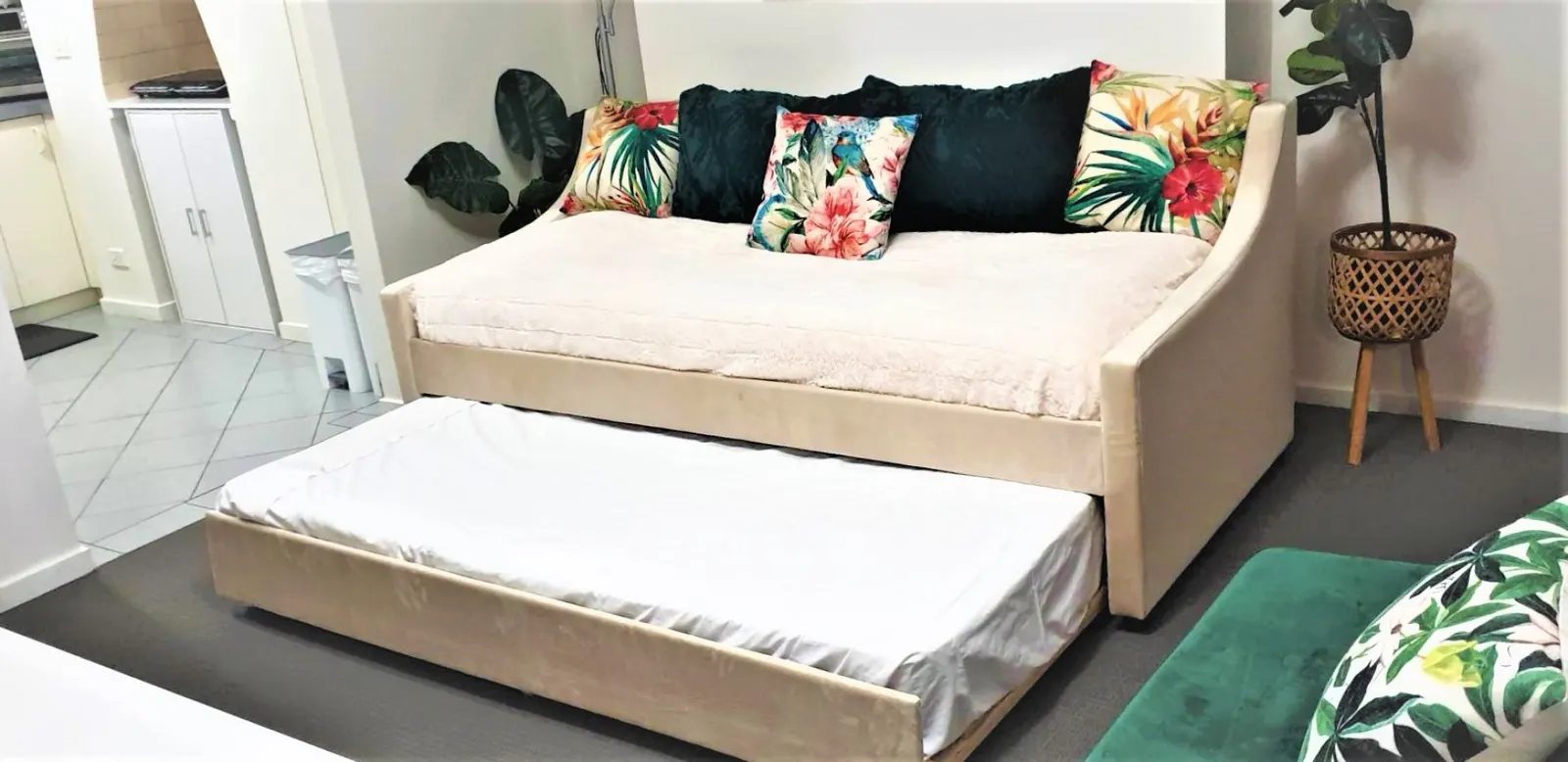 Kennington One King Suite 11
