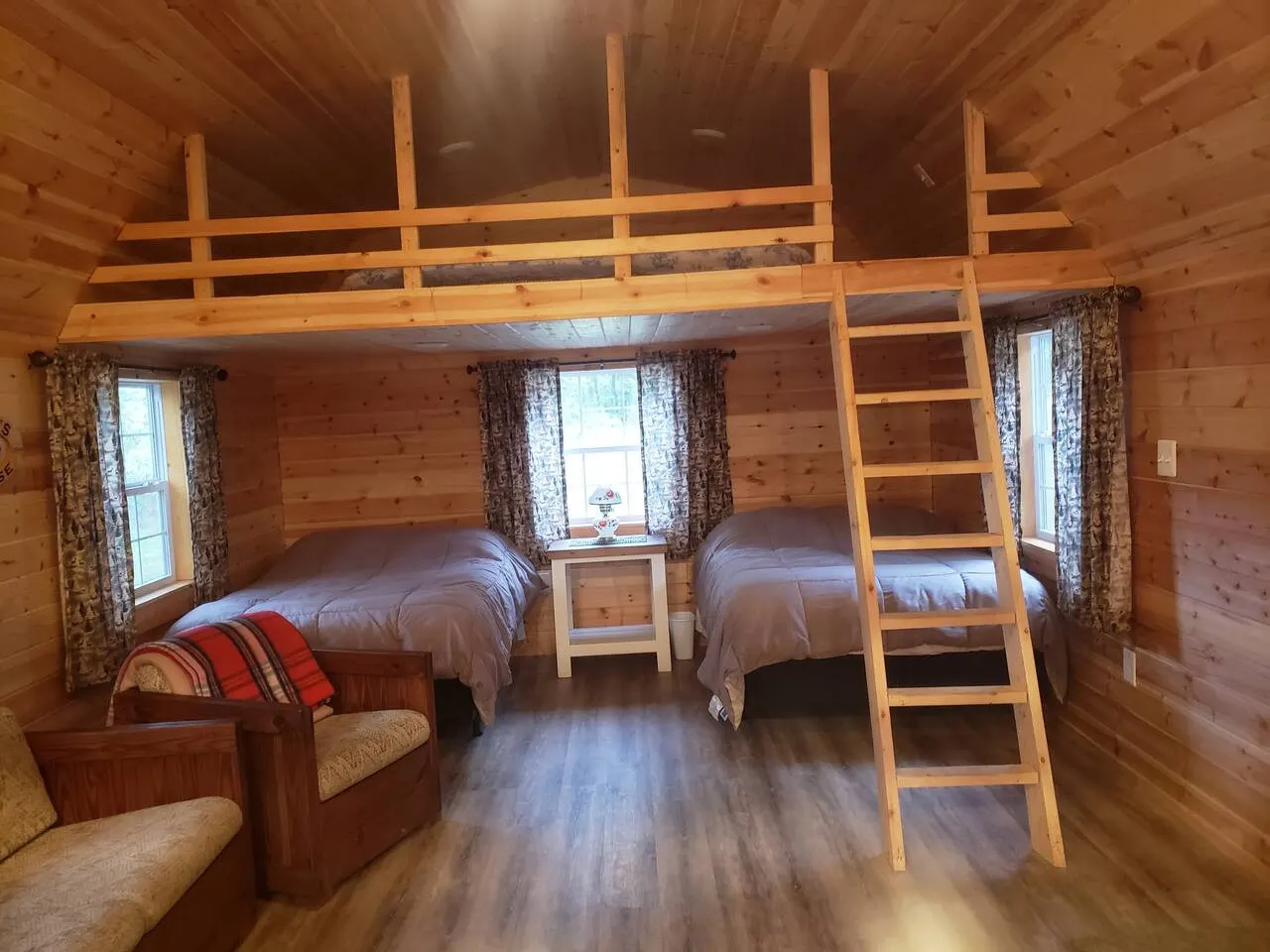 Glamping Clear Spring Maryland 3-Cabin Campground 9