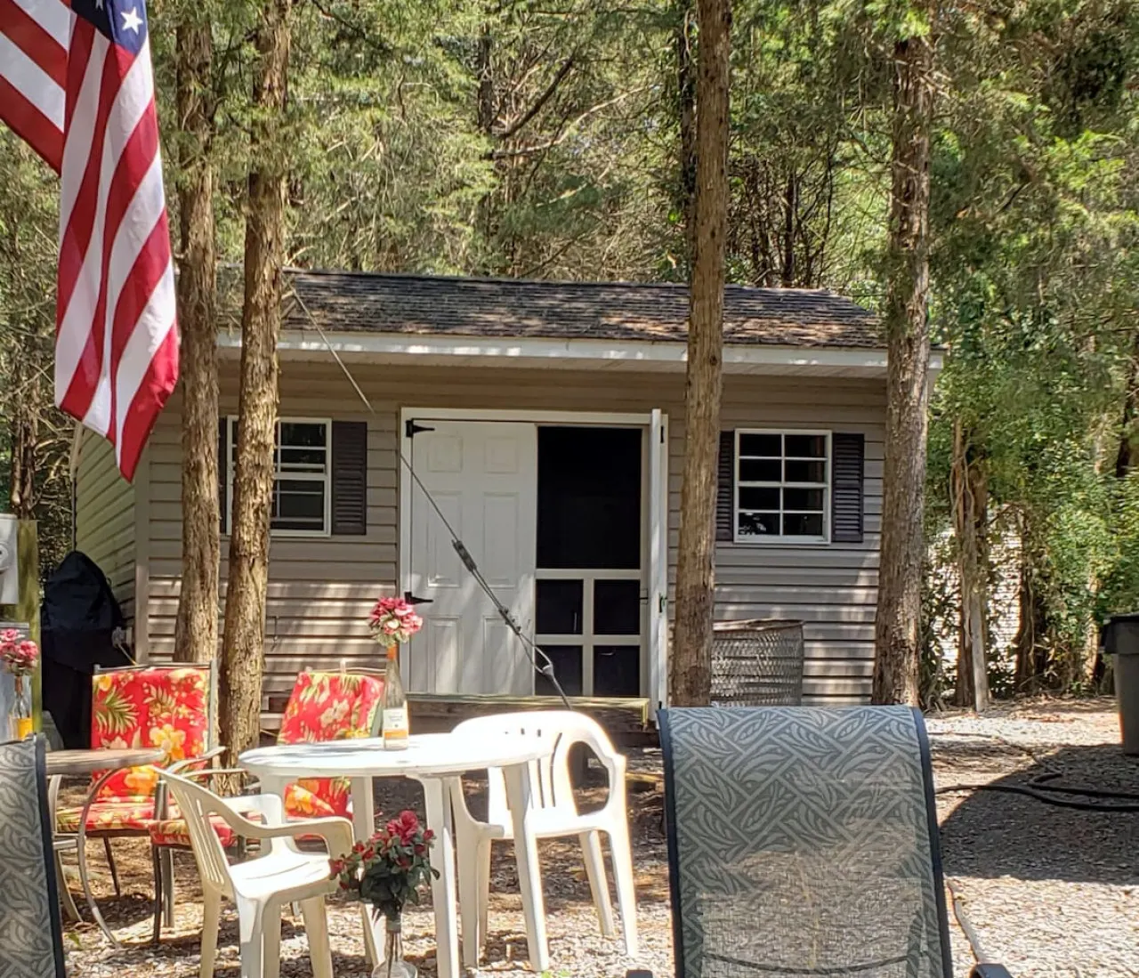 Glamping Clear Spring Maryland 3-Cabin Campground 14