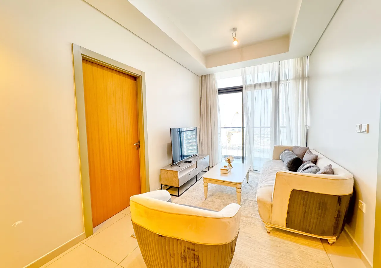 DreamShoma -2BR W/ Pool, Gym & Balcony 9