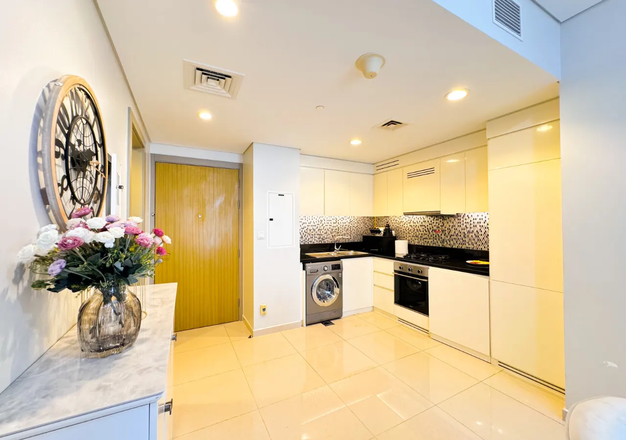 DreamShoma -2BR W/ Pool, Gym & Balcony 10