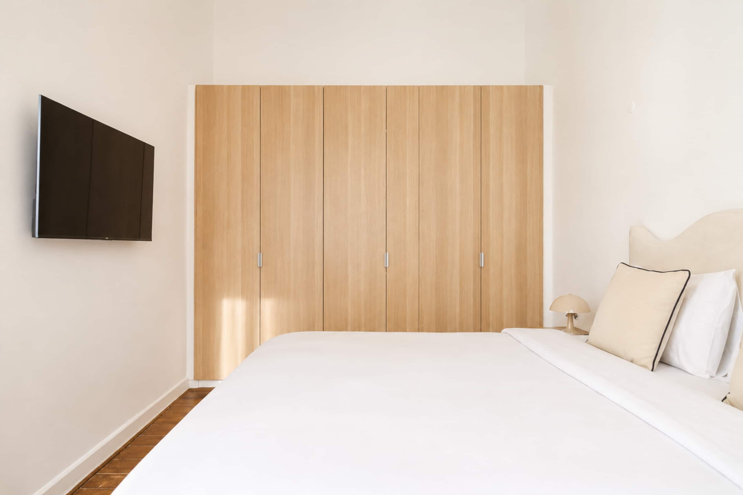 Luxury Chiado Retreat 3 Bedrooms AC 17