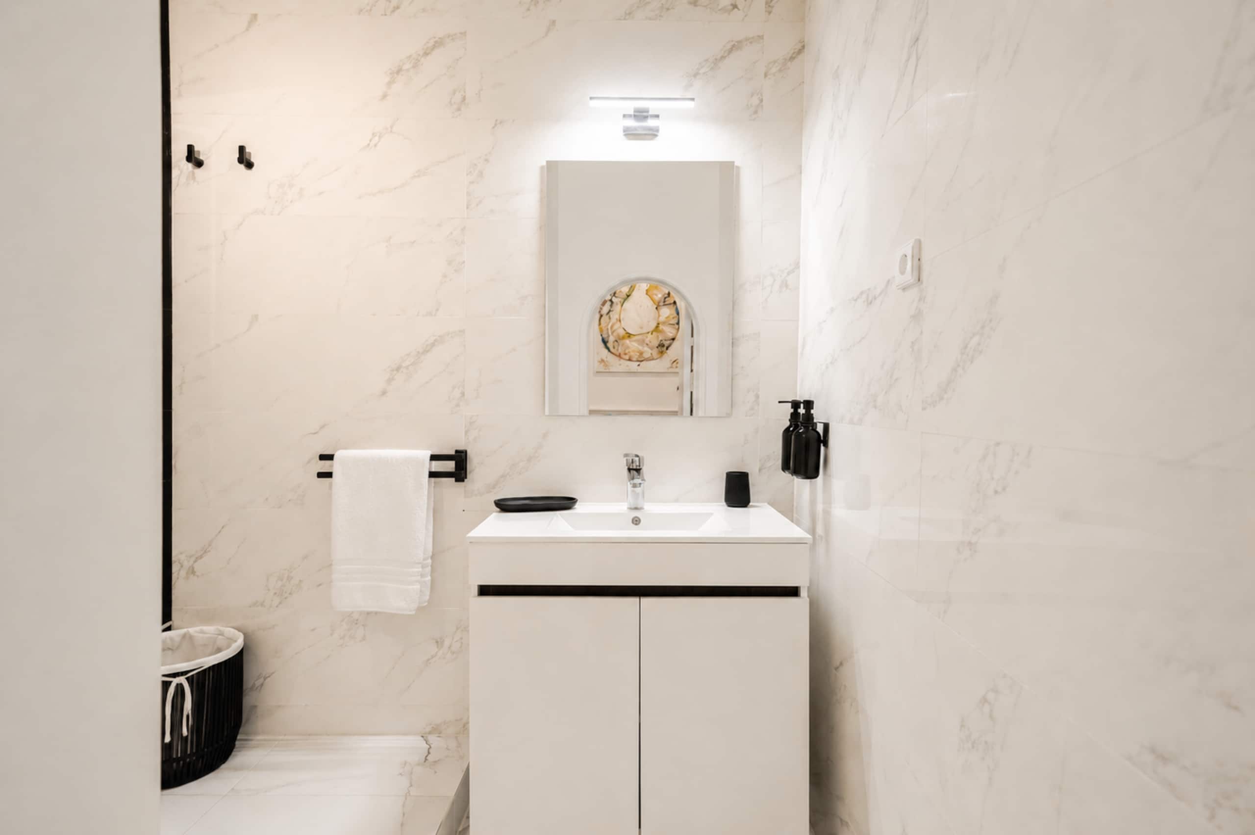 Luxury Chiado Retreat 3 Bedrooms AC 25