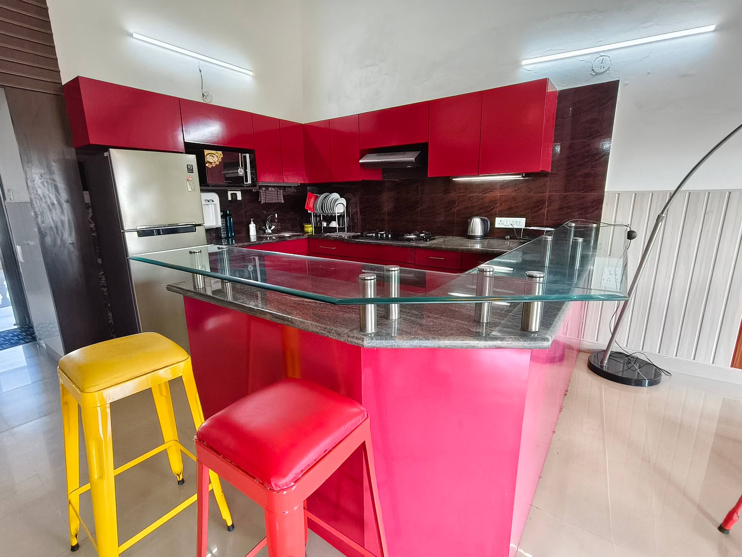 Modern stay-2BHK Flat Wid Pool Near Candolim Beach 20