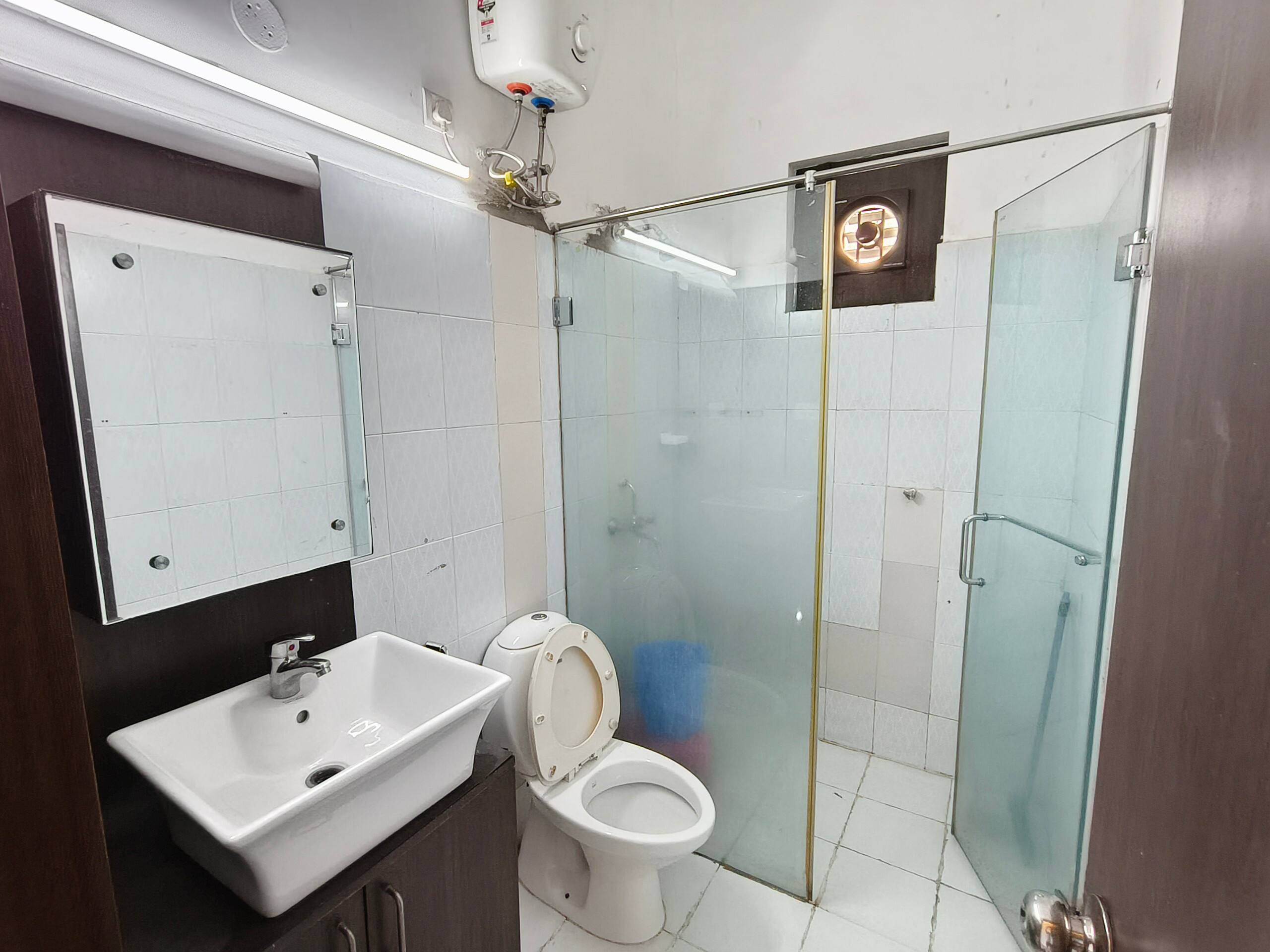 Modern stay-2BHK Flat Wid Pool Near Candolim Beach 30