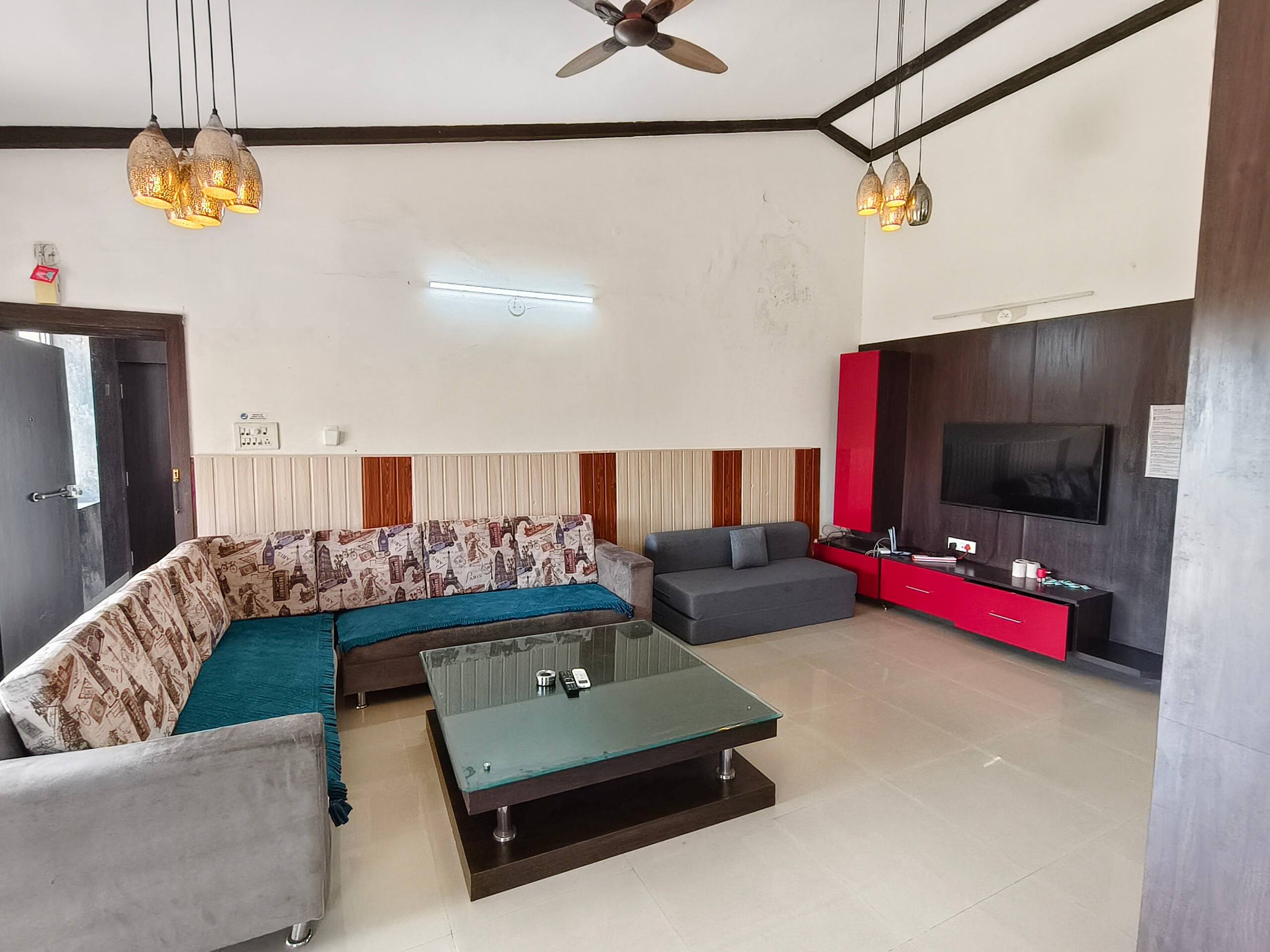 Modern stay-2BHK Flat Wid Pool Near Candolim Beach 12