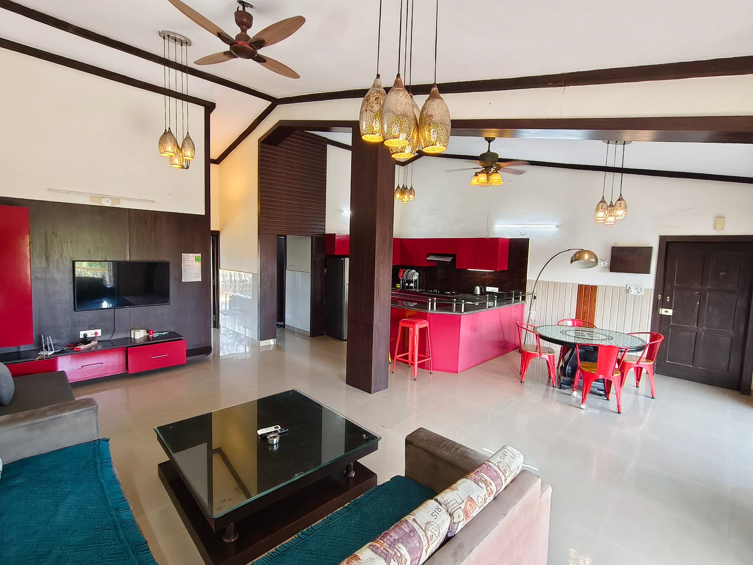 Modern stay-2BHK Flat Wid Pool Near Candolim Beach 10