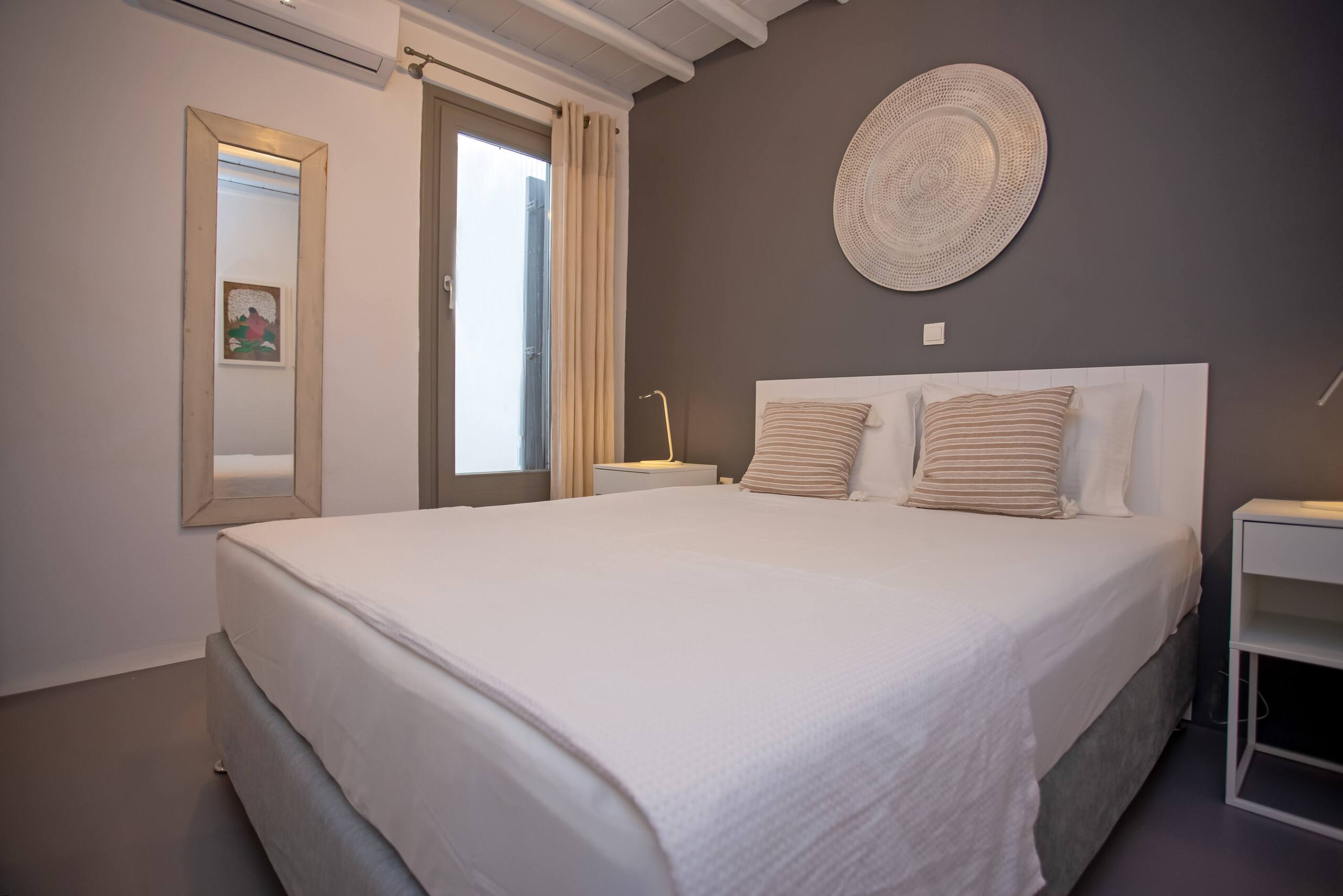 South Star Villa with Private Pool and Garden 29
