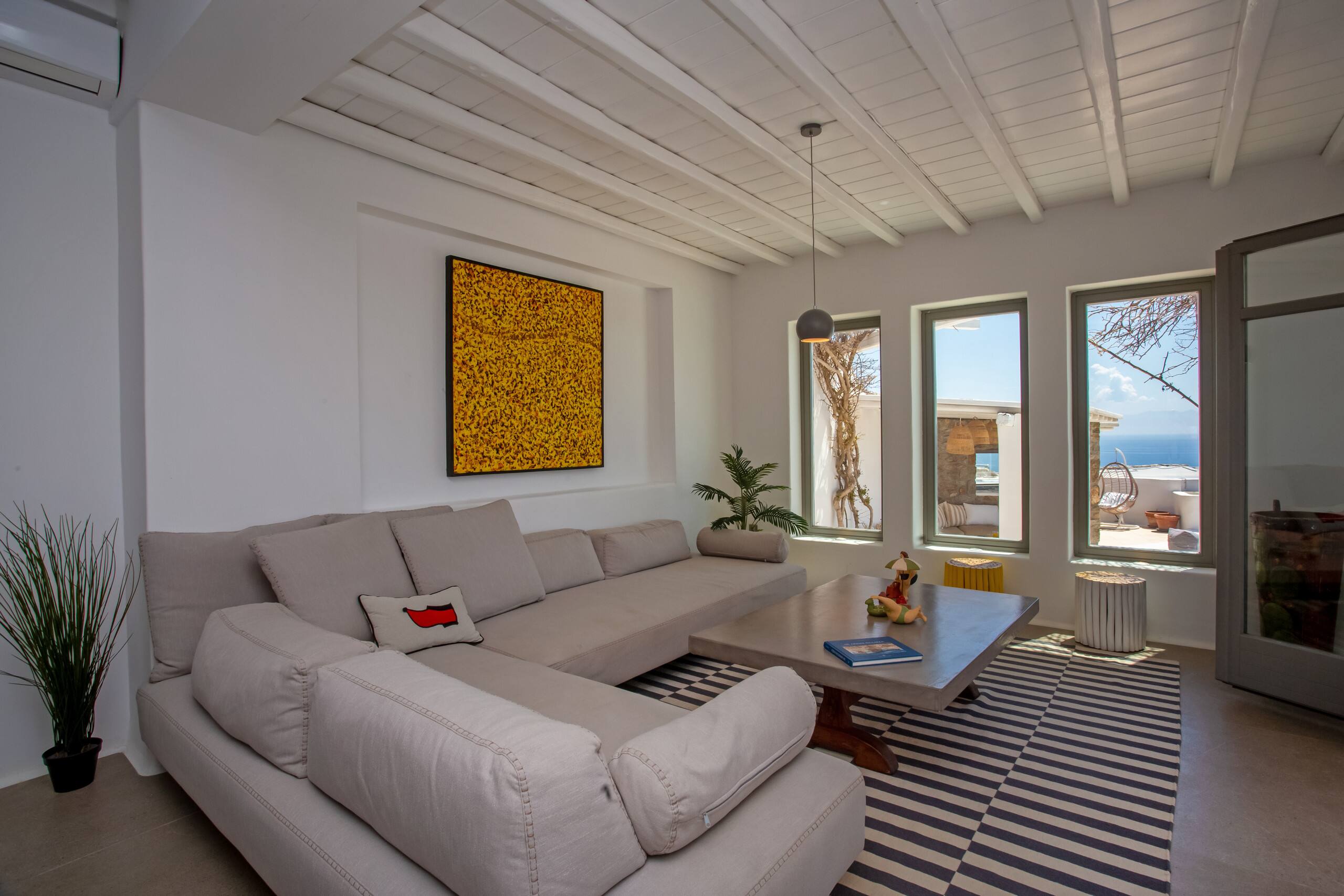 South Star Villa with Private Pool and Garden 8