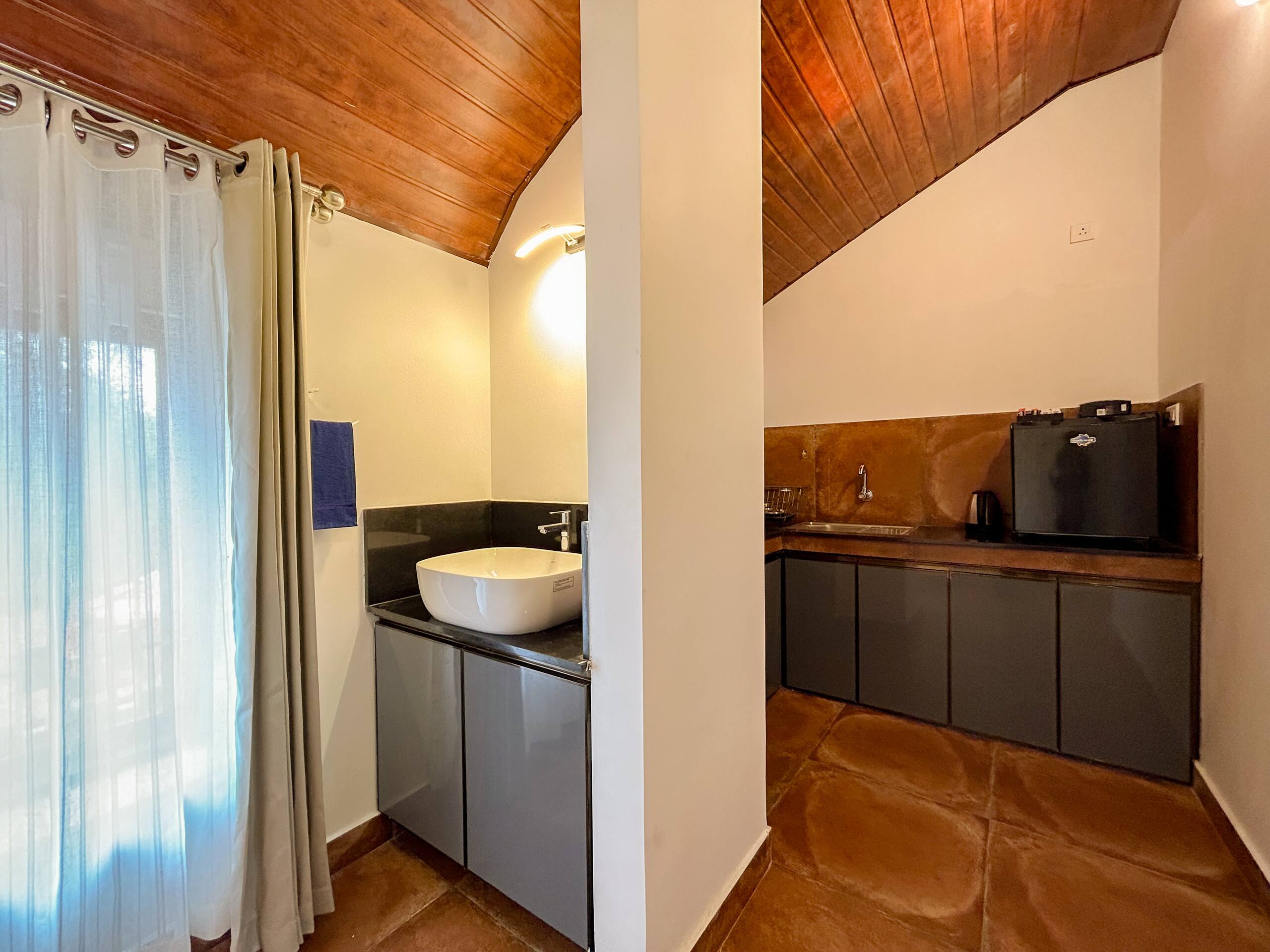 Midland Inn (Two 2BHK units) by Grha 14