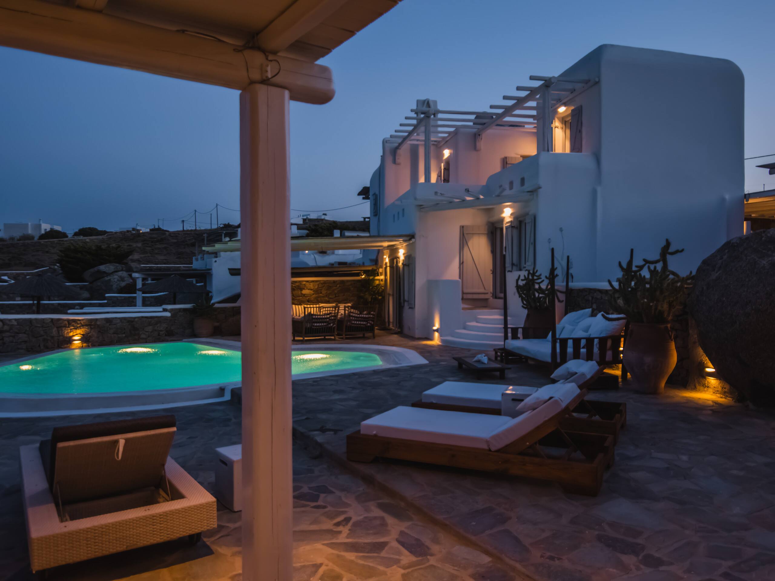 Luxury 6BR Villa with Private Pool in Kalafatis 8