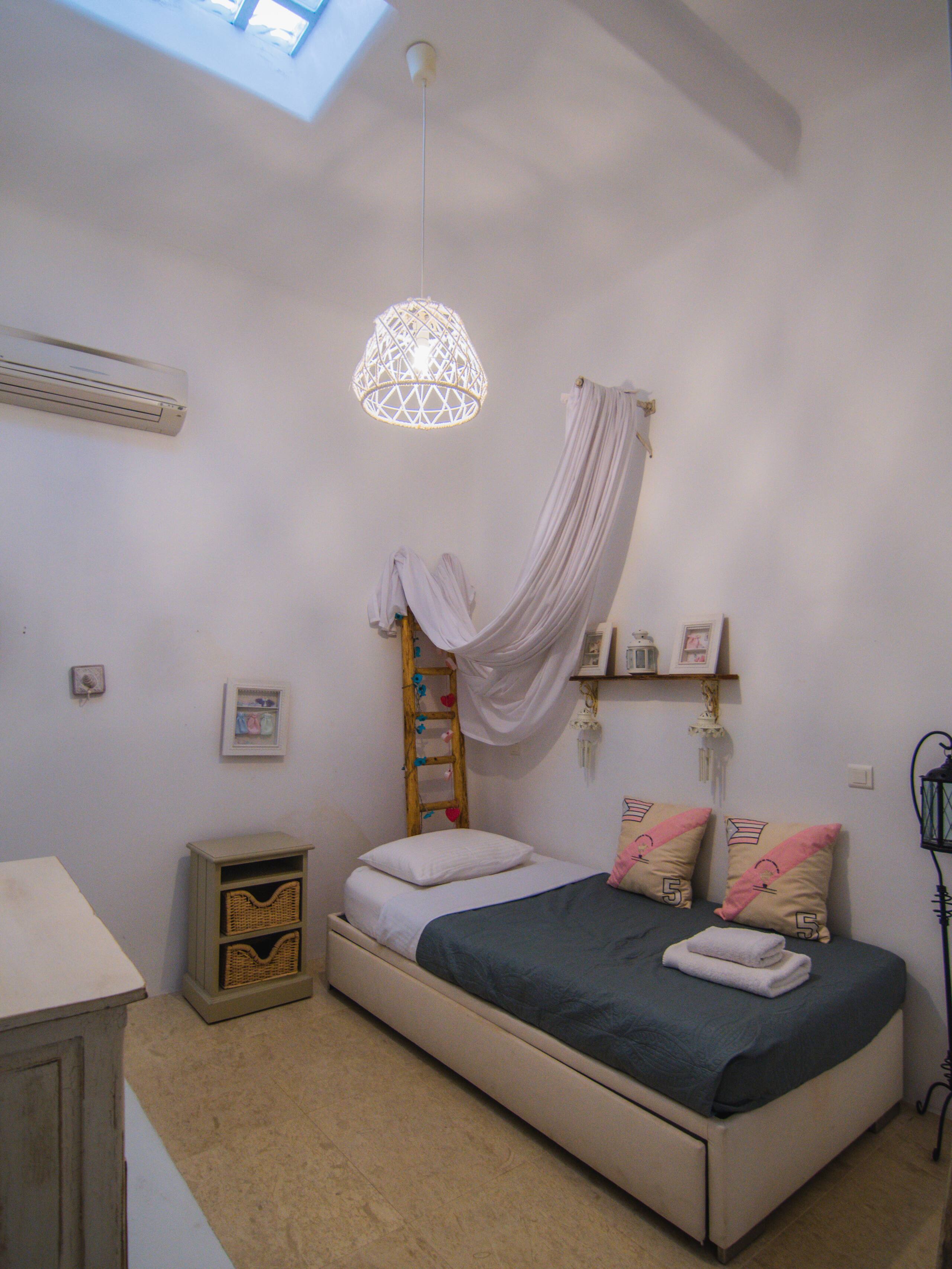 Luxury 6BR Villa with Private Pool in Kalafatis 32