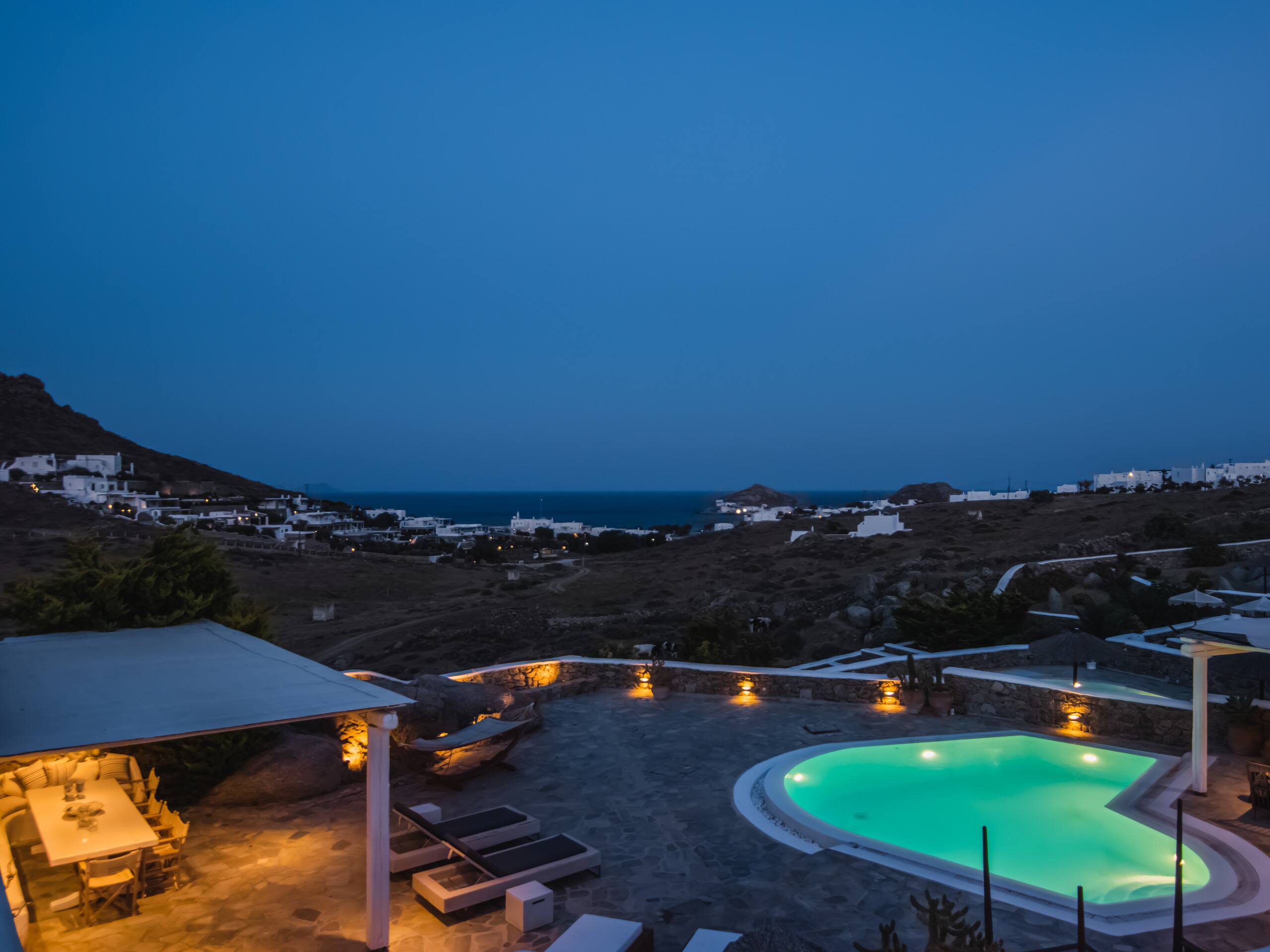 Luxury 6BR Villa with Private Pool in Kalafatis 7