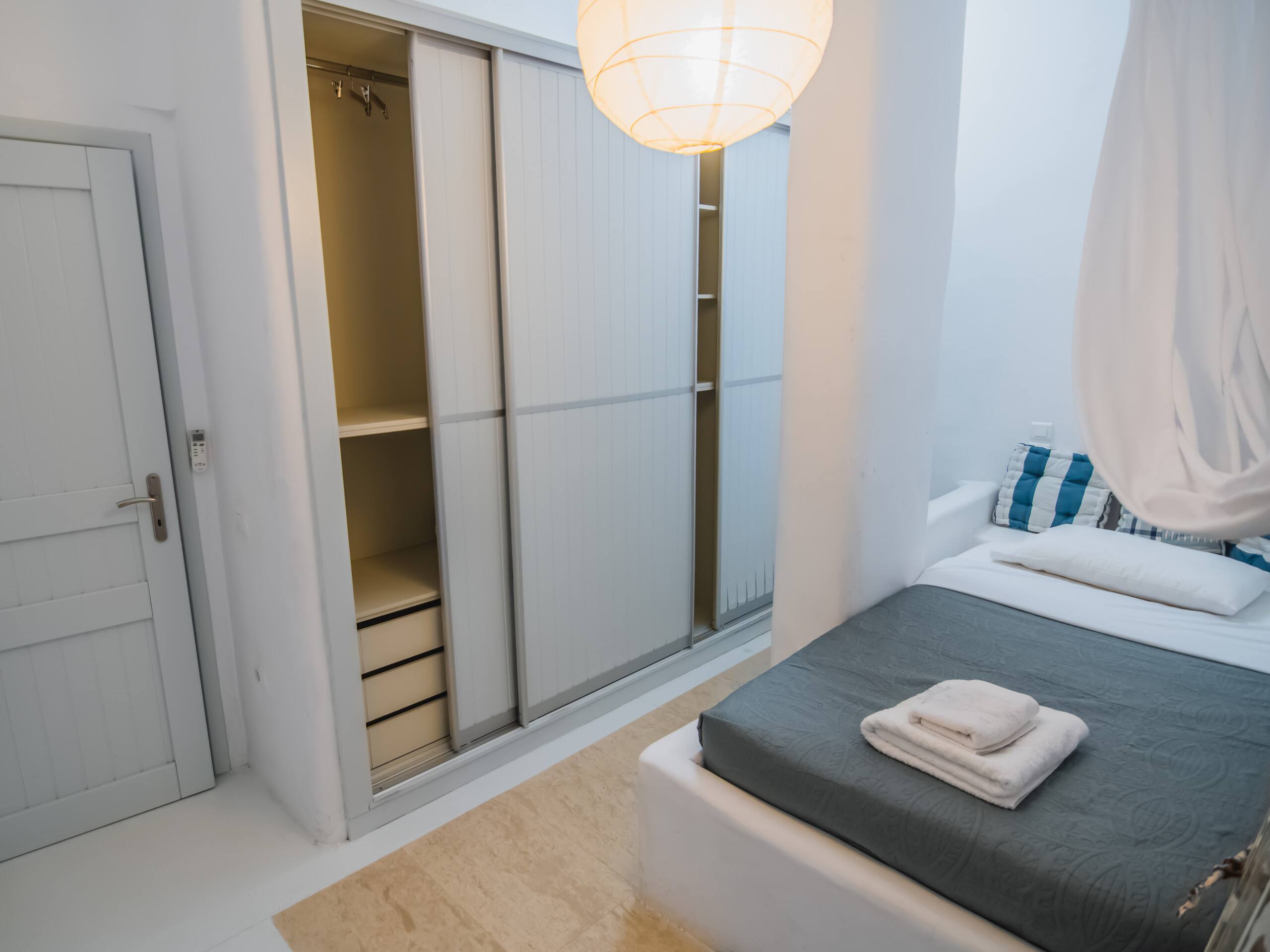 Luxury 6BR Villa with Private Pool in Kalafatis 29