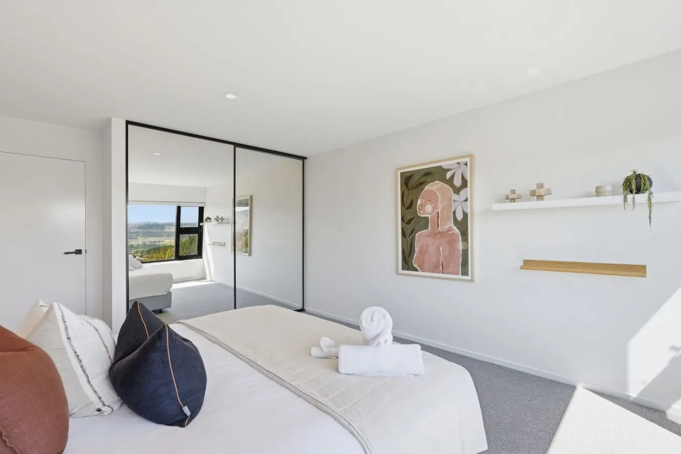 Richmond Valley Luxe Escape 12