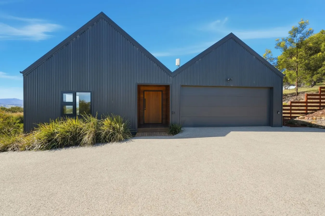 Richmond Valley Luxe Escape 7