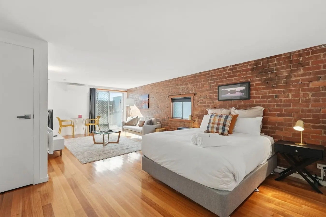 West Hobart Studio, Parking, Walk to City & Eats 10