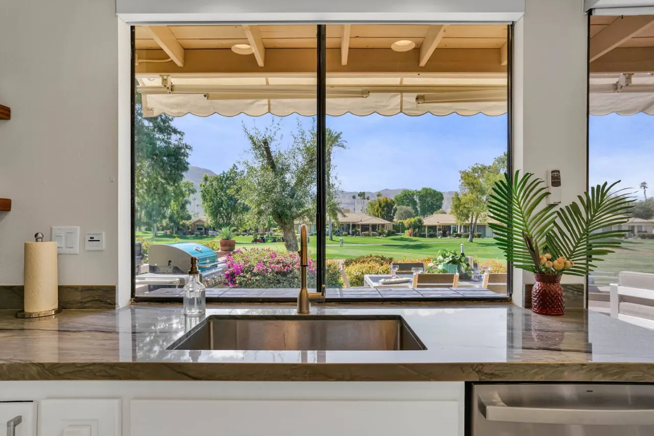 The Monty: Palm Desert, CA 11