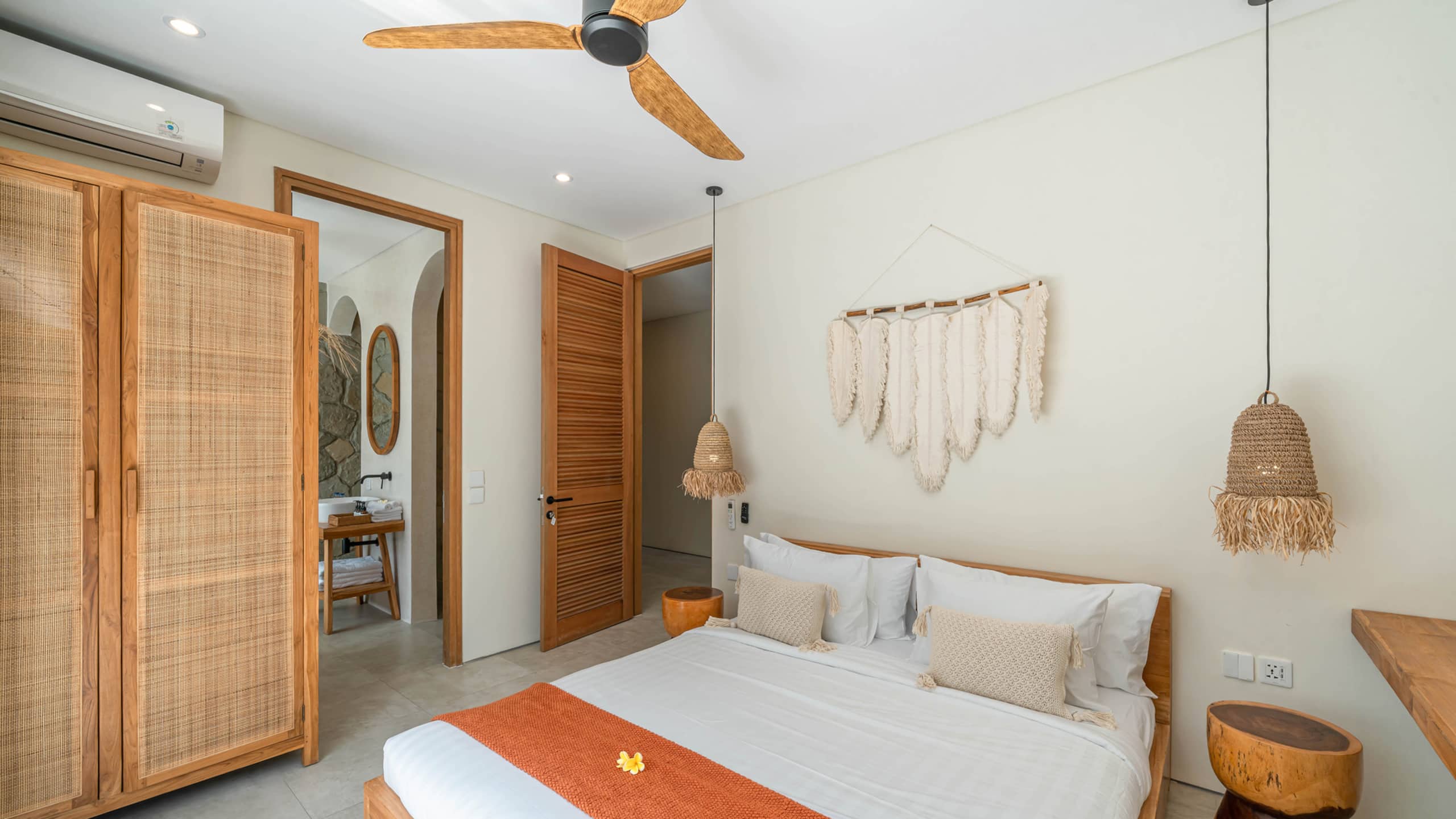 Villa Unna – Chic 6BR Pool Villa near Seminyak 7