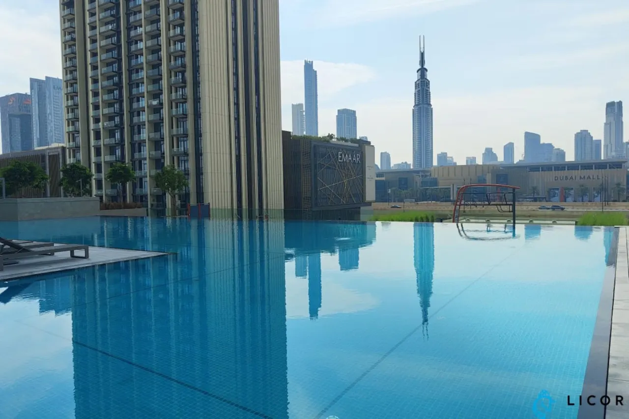 Unveil Downtown Luxury: 1BR Majestic Skyline Views 10