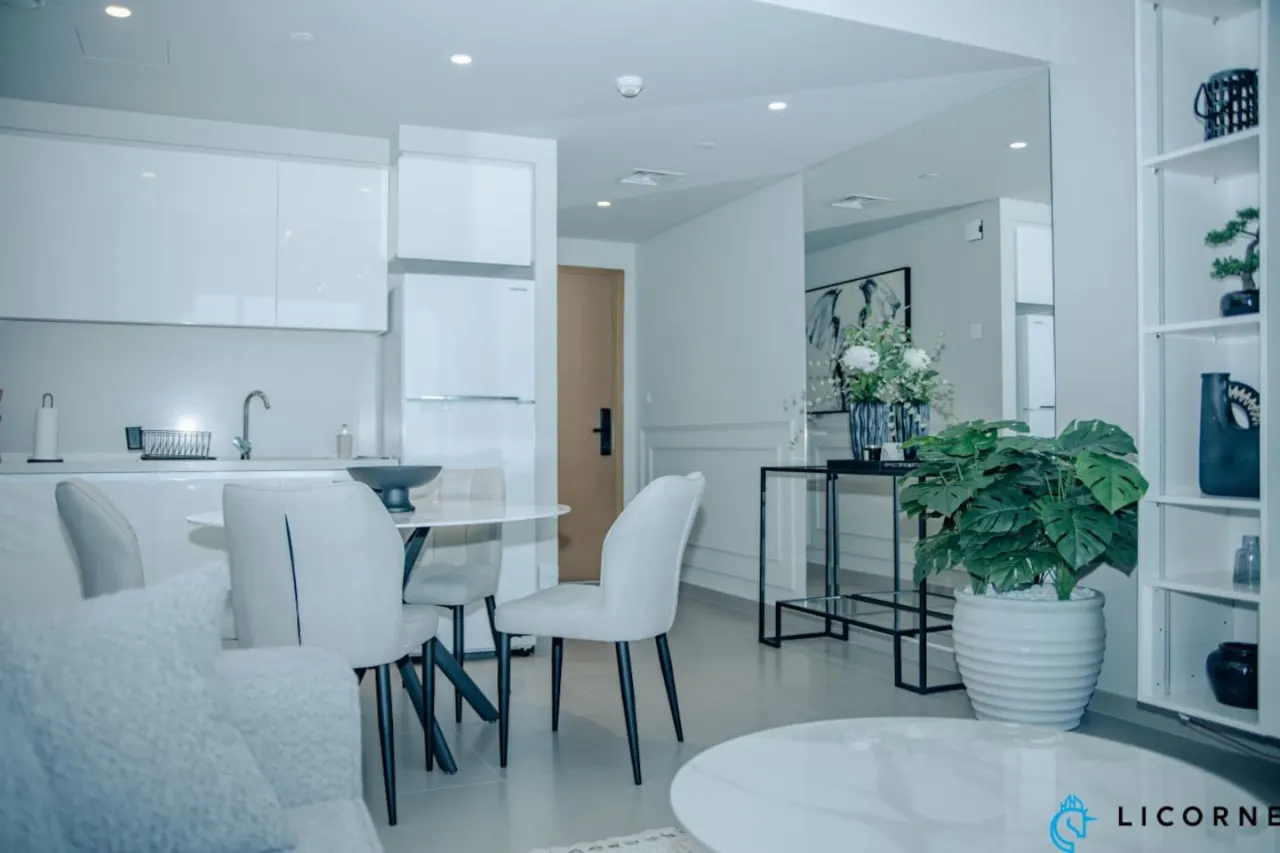 Unveil Downtown Luxury: 1BR Majestic Skyline Views 13