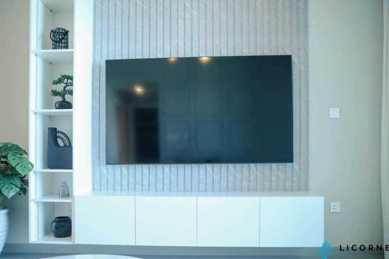Unveil Downtown Luxury: 1BR Majestic Skyline Views 15