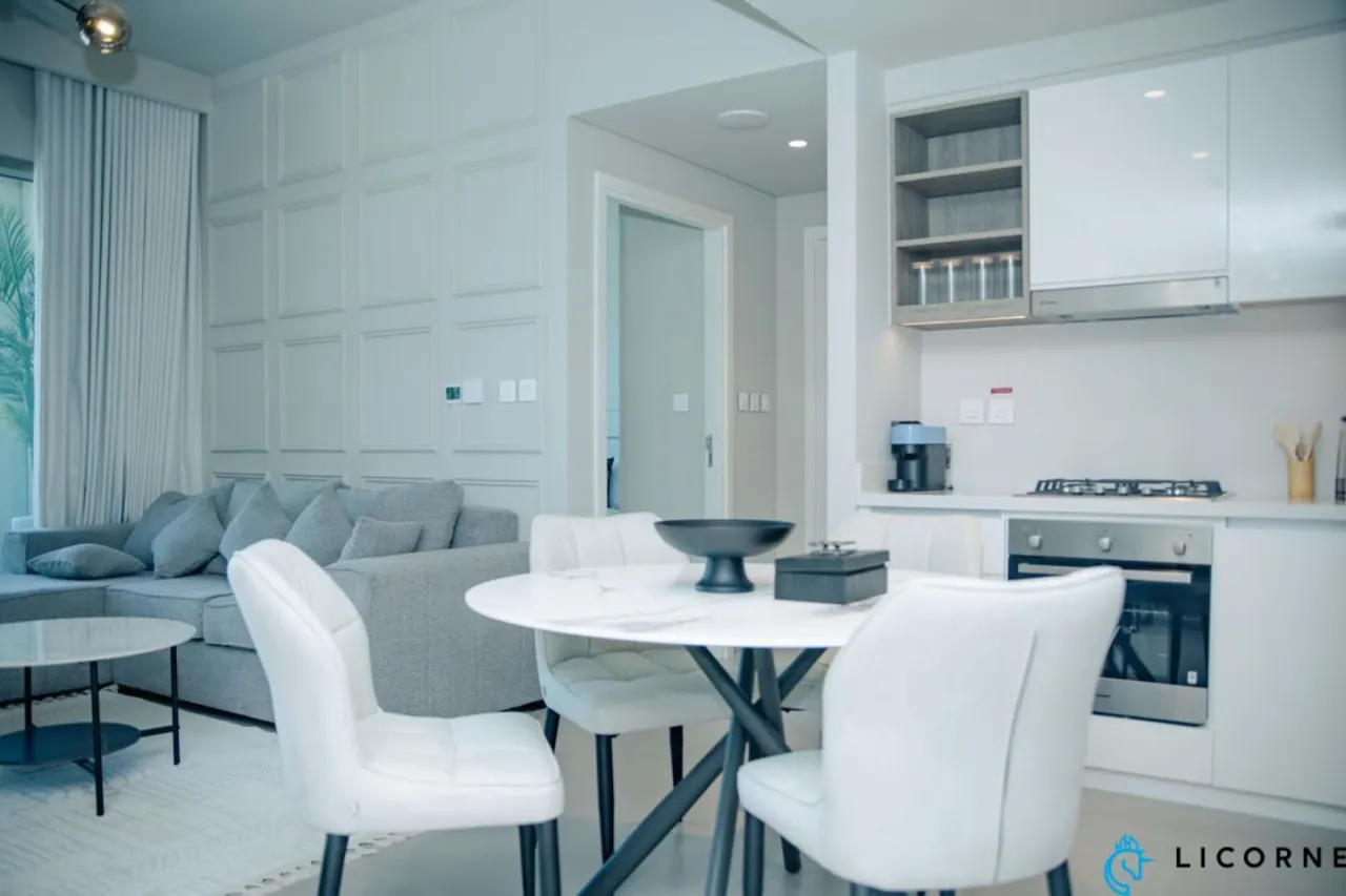 Unveil Downtown Luxury: 1BR Majestic Skyline Views 17