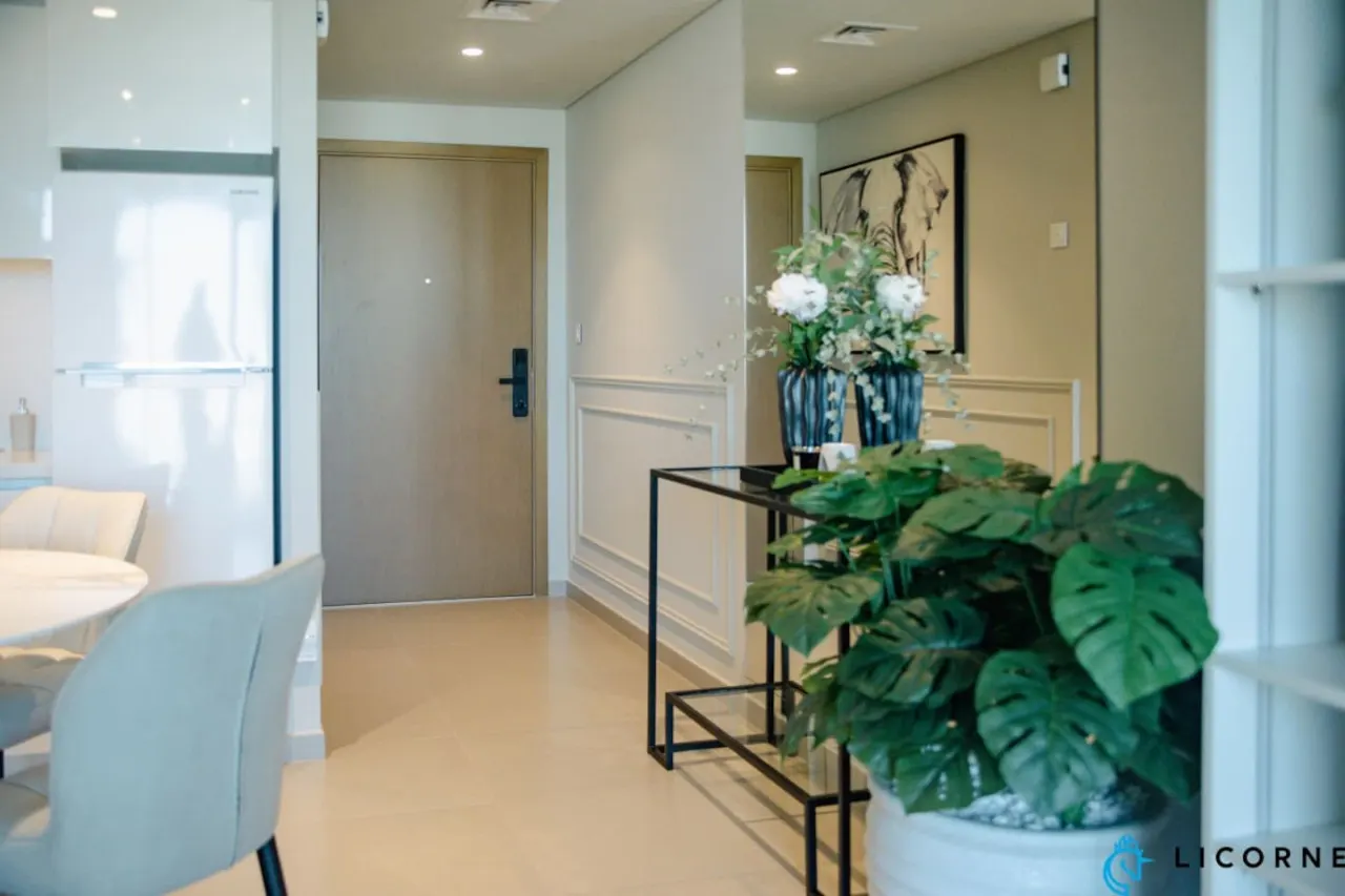 Unveil Downtown Luxury: 1BR Majestic Skyline Views 19