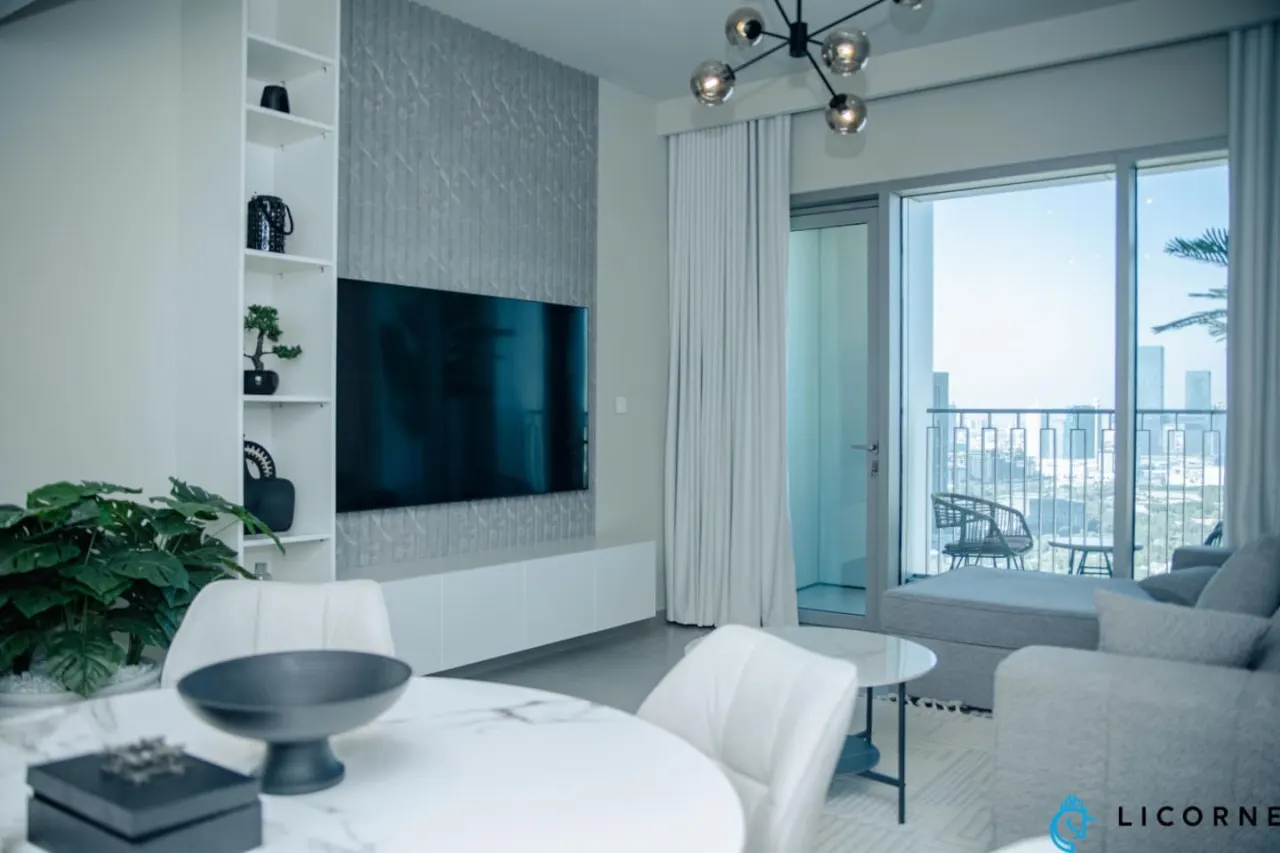 Unveil Downtown Luxury: 1BR Majestic Skyline Views — foto 3