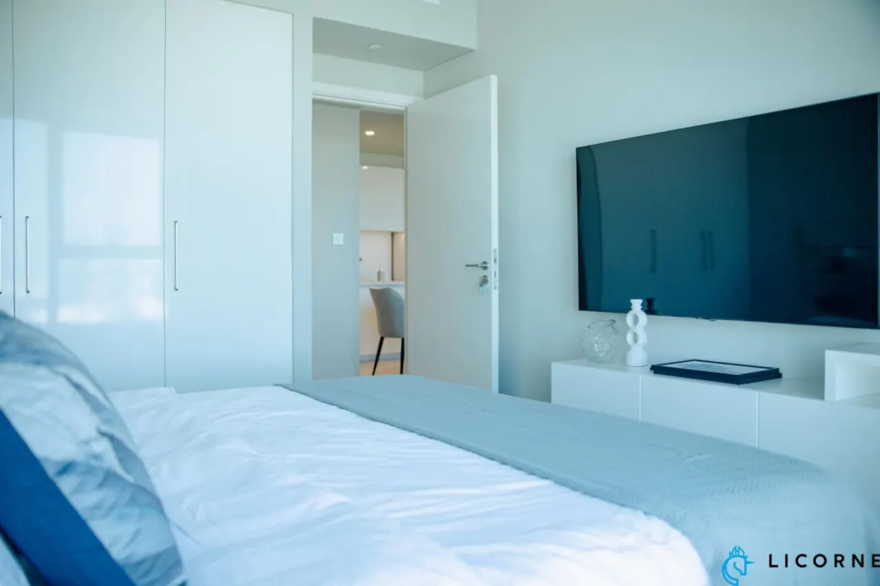 Unveil Downtown Luxury: 1BR Majestic Skyline Views — foto 5