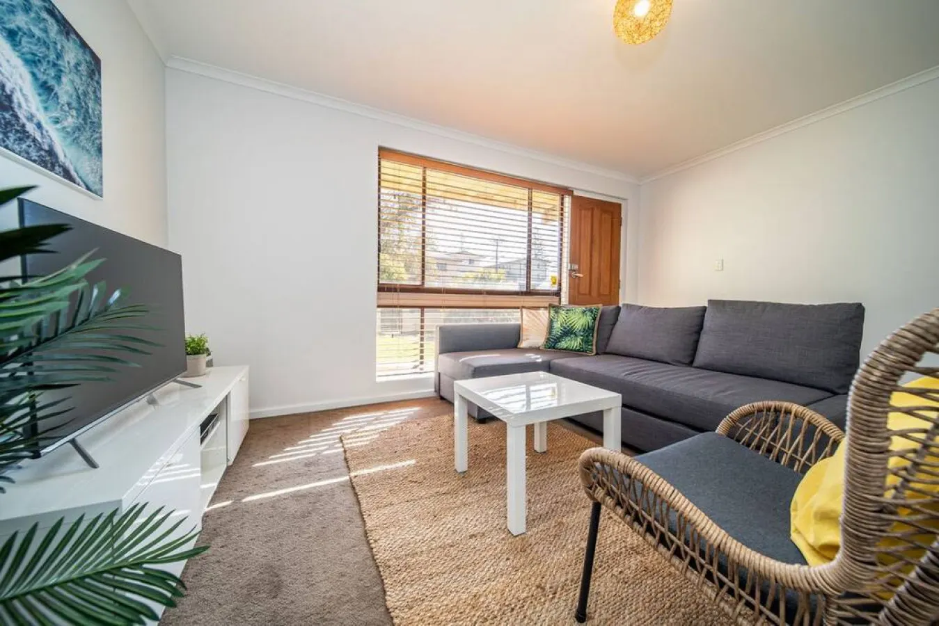 Serenity by the Sea—Easy Living near Grange Jetty 11