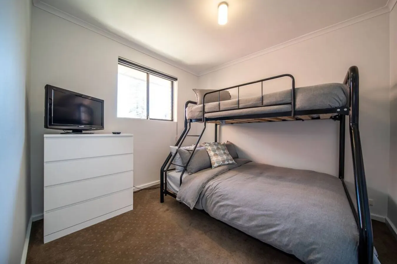 Serenity by the Sea—Easy Living near Grange Jetty 17