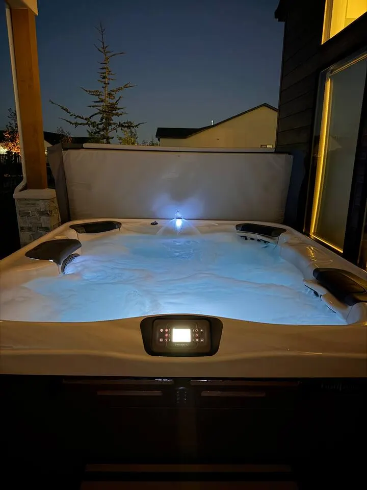 Canyon Luxe • Hot Tub • Fire Pit • A+ Location — photo 2