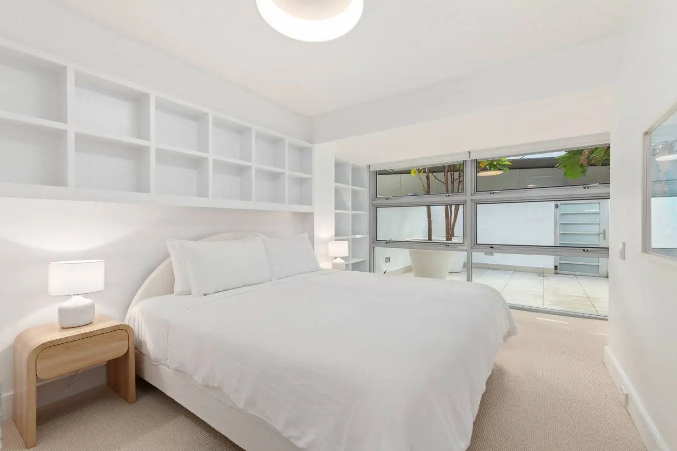 Absolute Beachfront Luxury 12
