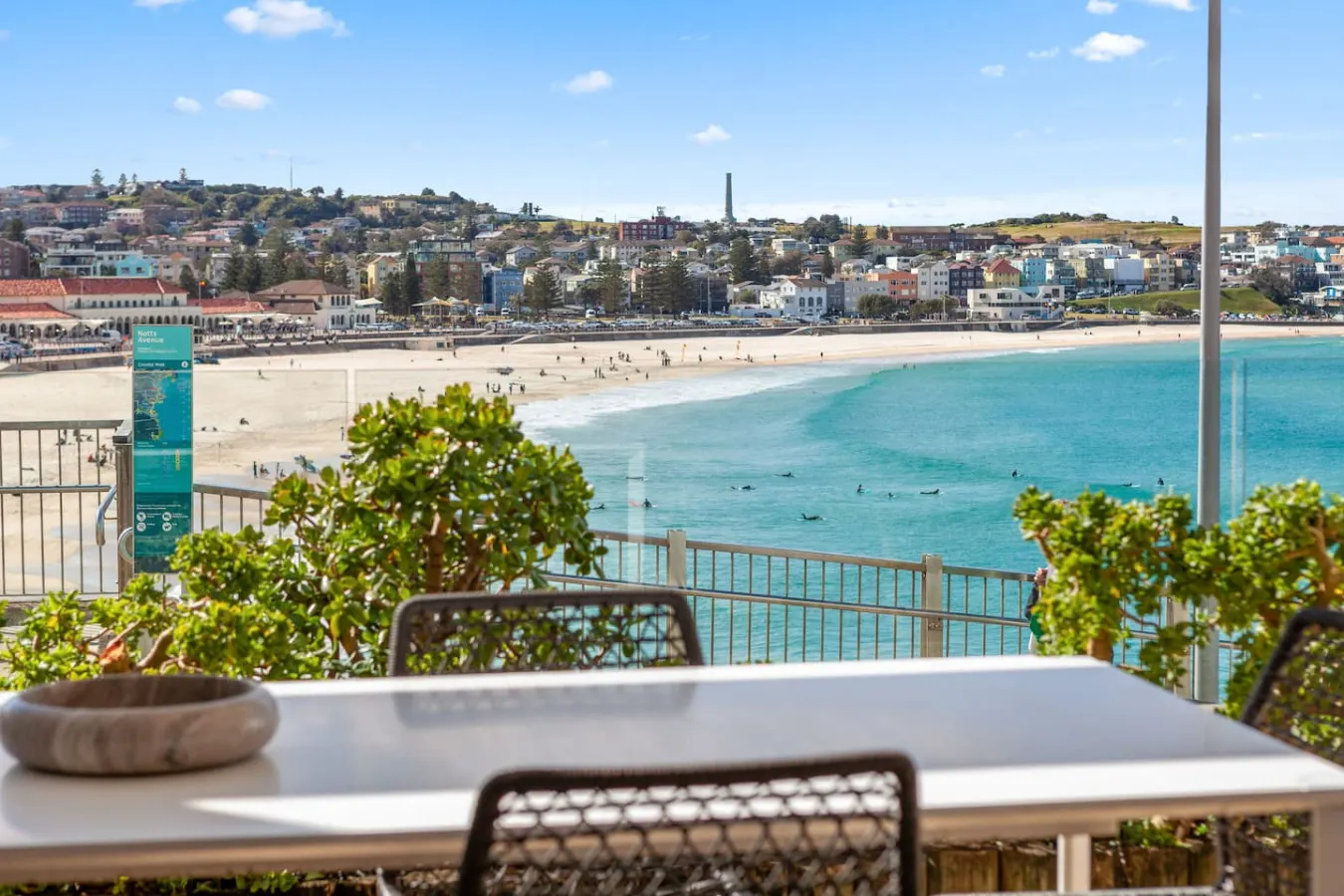 Absolute Beachfront Luxury 16