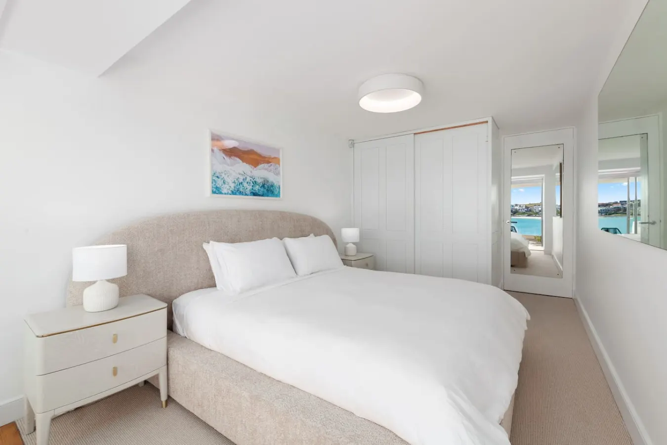 Absolute Beachfront Luxury 18