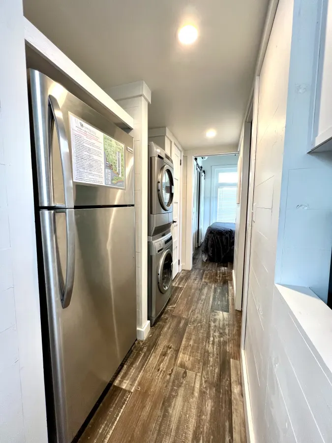 The Cypress House - Pet friendly Lakeside Tiny Home in Clermont 9