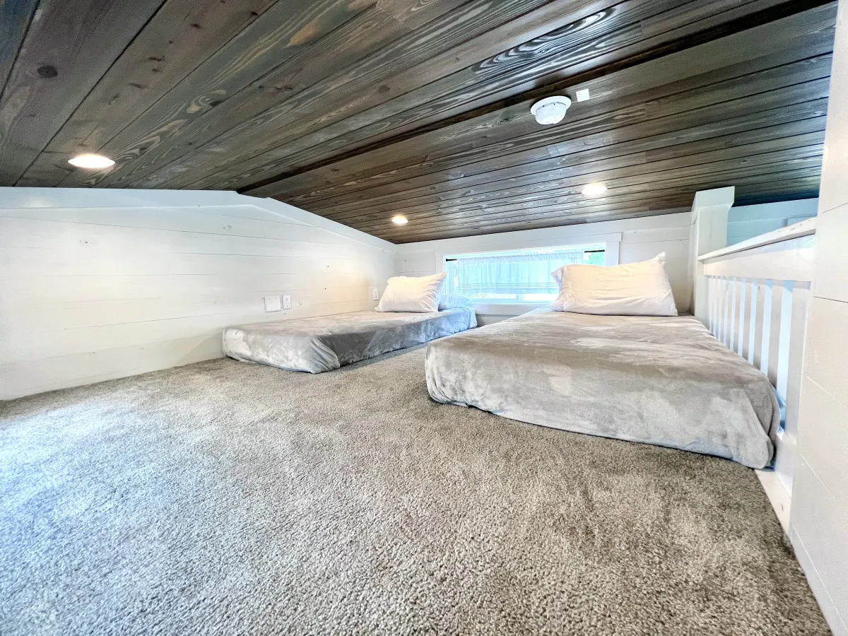 The Cypress House - Pet friendly Lakeside Tiny Home in Clermont 13