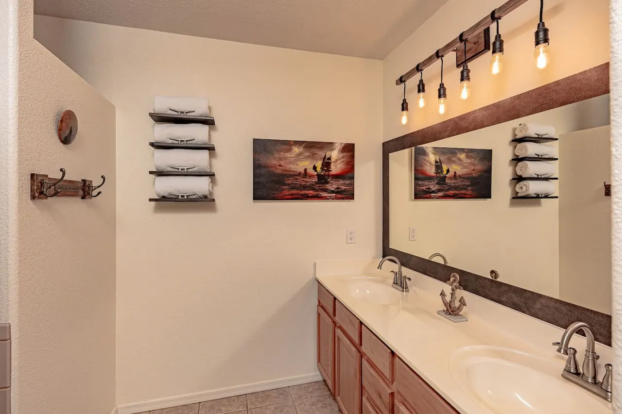 Havasu Whaler - Pool, Spa, Game Room, Casita 11